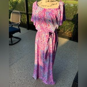 NWOT Lily Pulitzer maxi dress with belt.